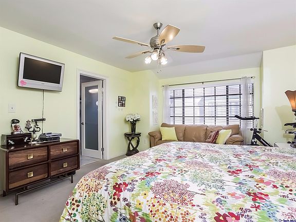 4th image of 19654 Roscoe Blvd Unit A