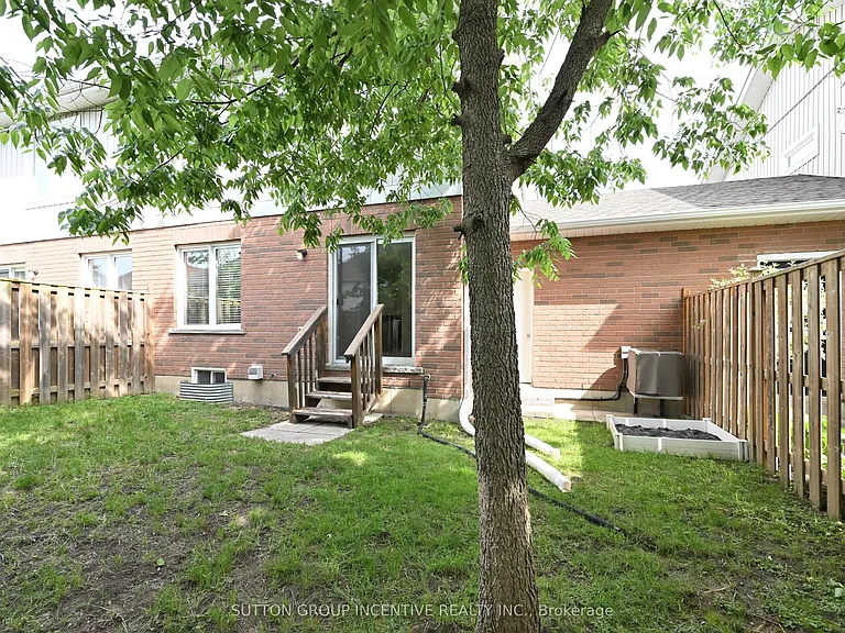 90 Sovereigns Gate #29 — Photo 38