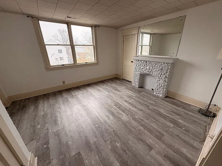 146 Palmer Ave #UPPER — Photo 5