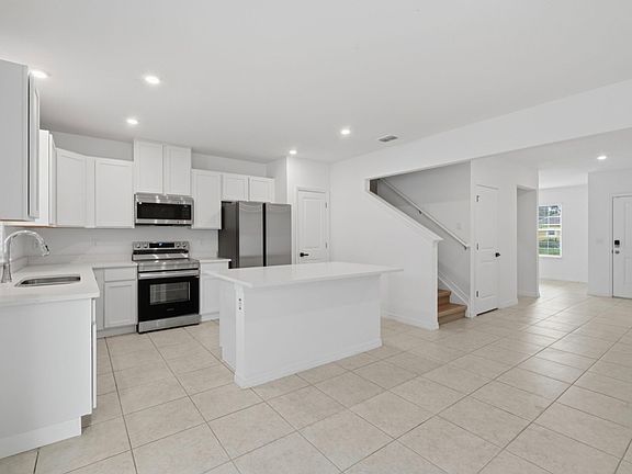 5th image of 604 Del Aire Ct