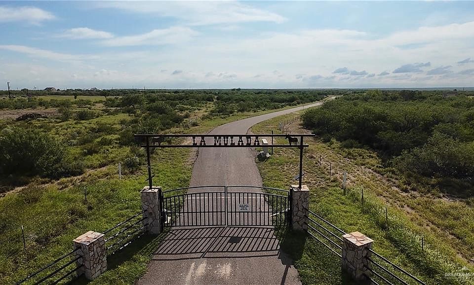 2nd image of Paseo De La Mulada Rd