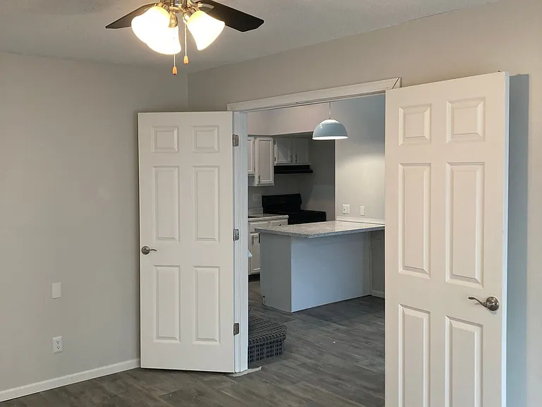 The Vibe at 8035 Apartments — Photo 16
