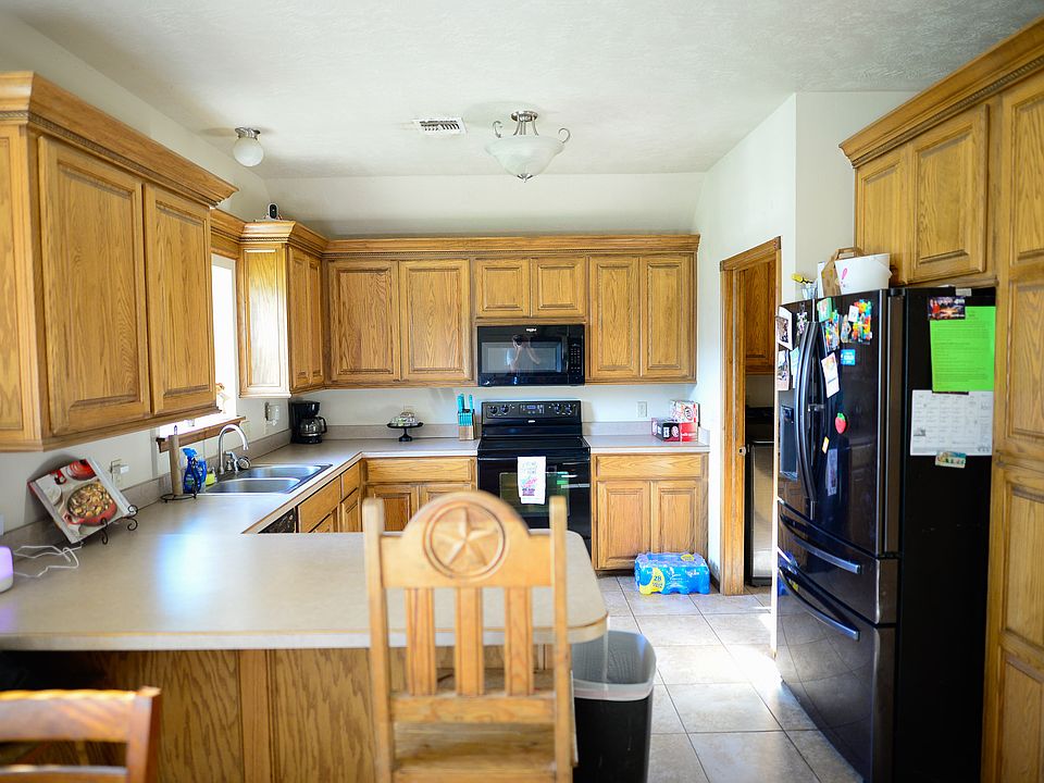 2nd image of 3002 Alli Cir