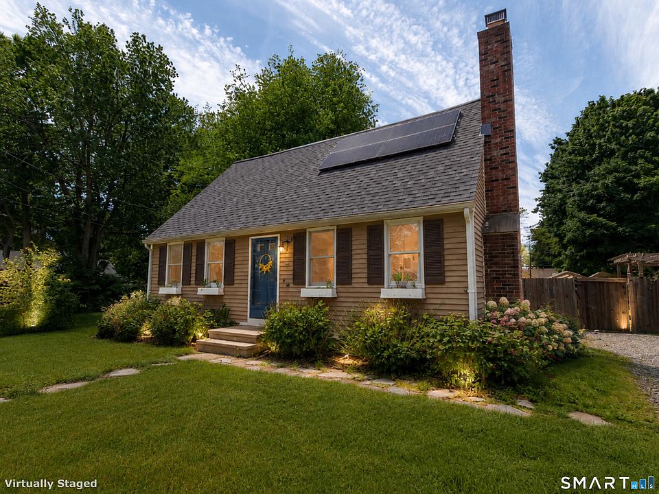 1st image of 15 Bluff Avenue