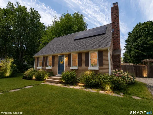 15 Bluff Avenue, Clinton, CT 06413