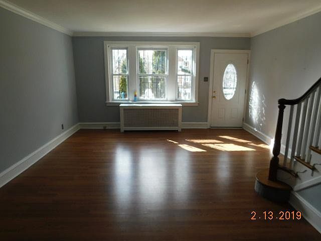 1st image of 1347 Devereaux Ave