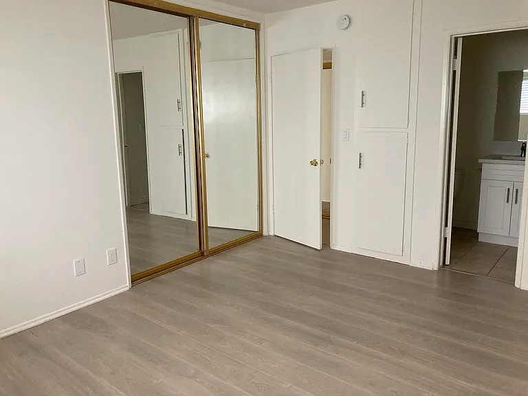 119 Driftwood St #13 — Photo 8