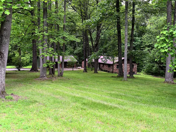 6190 Red Day Rd, Martinsville, IN 46151