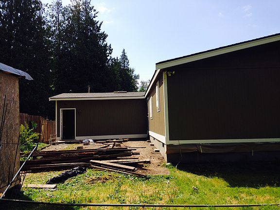 3rd image of 3103 99th Ave NE