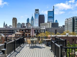 1718 Green St APT A, Philadelphia, PA 19130