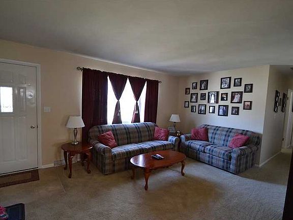 2nd image of 12215 Dunbar Cir N