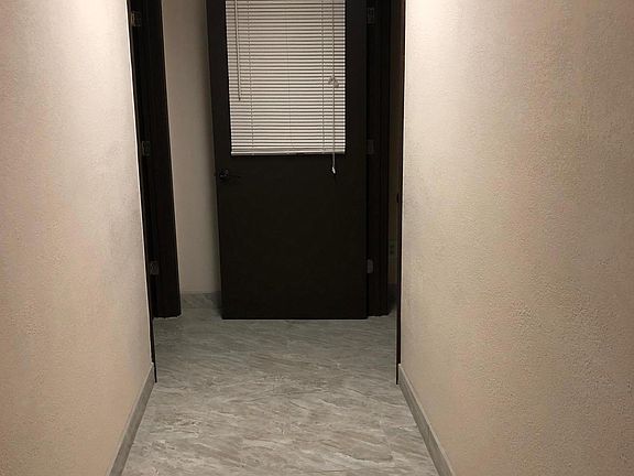 4th image of 308 E Hill Ave