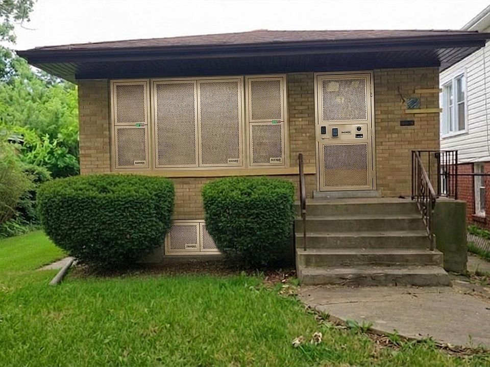 1st image of 9022 S University Ave