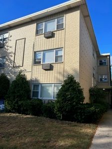711 Austin St APT 303, Evanston, IL, 60202