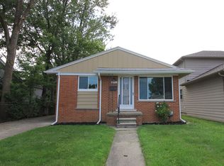 28903 Waverly St, Roseville, MI 48066