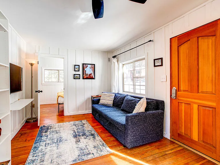 506 N Fairview St — Photo 15