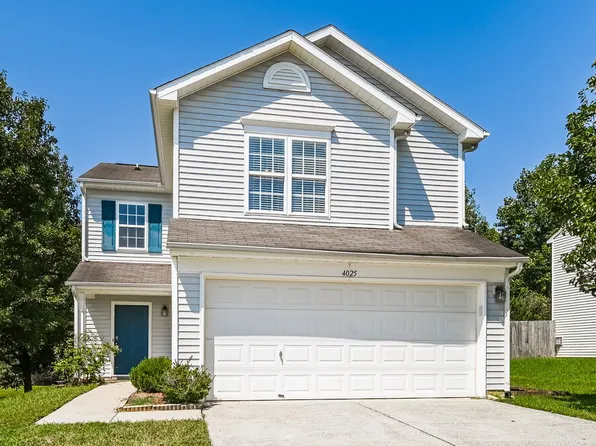 4025 Dover Downs Dr, Charlotte, NC 28216