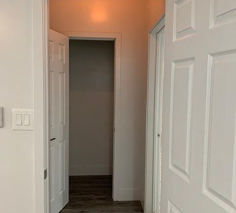 2nd image of 461 N Doheny Dr #B