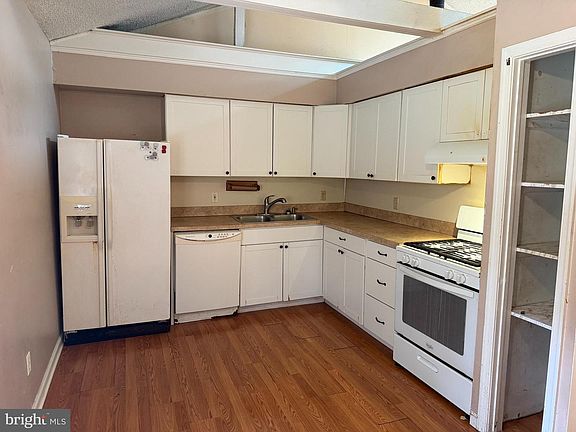 2nd image of 7311 Driftwood Ln