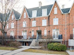 9 Shank St #902, Toronto, ON M6J 3W9