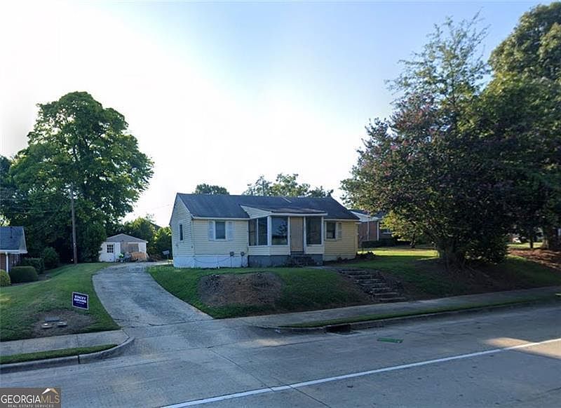 1st image of 310 Griffin St