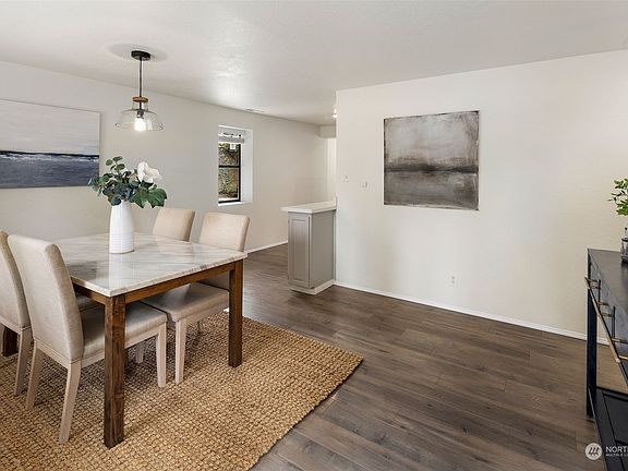 5th image of 23501 52nd Avenue W