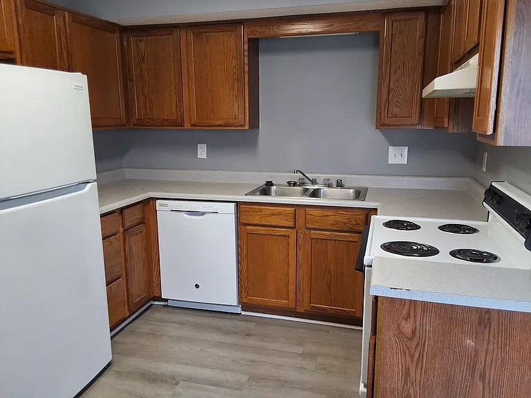 1115 Crown Pointe Dr — Photo 7