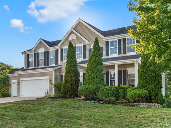 109 Crimson Oaks Ct, Lake Saint Louis, MO 63367