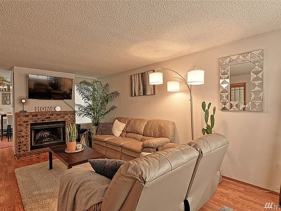2nd image of 5413 101st Pl NE