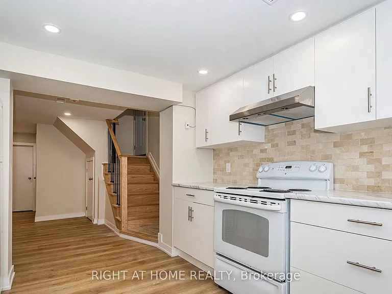 62 Inverdon Rd #BASEMENT — Photo 6