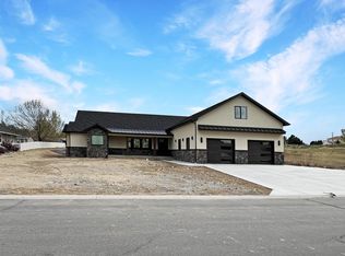 4041 Pioneer Rd, Montrose, CO 81403