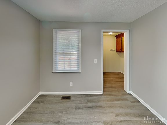 4th image of 113 Green Springs Ct