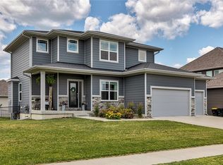 175 NE Coyote Dr, Waukee, IA 50263