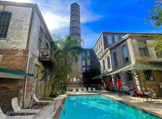 920 Poeyfarre St APT 208, New Orleans, LA 70130