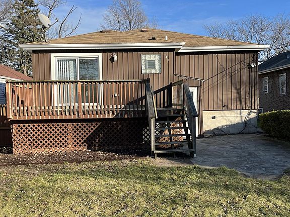 2nd image of 640 Gordon Ave