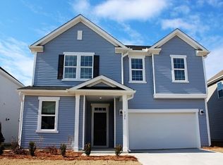 125 Willow Grove Ln, Fuquay Varina, NC 27526