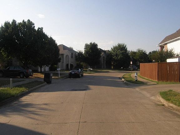 4th image of 12942 Hilltop Dr