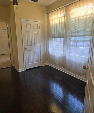 3rd image of 2650 Gladiolus St