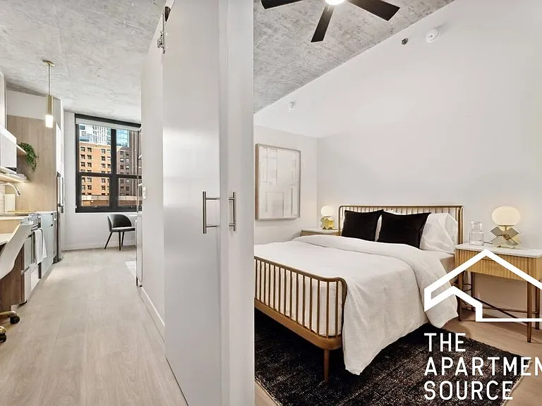 808 Wells Studio #STUDIO — Photo 17
