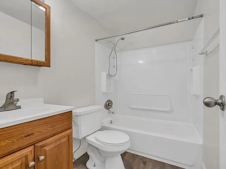 Laurelton Village Apartments — Photo 7