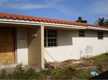 2nd image of 1170 NW 185th Ter