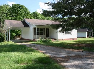 133 Booth Rd, Lexington, TN 38351