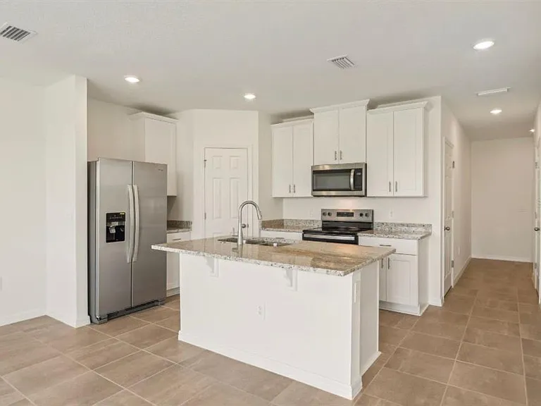 16390 Bird Of Paradise Ave — Photo 14