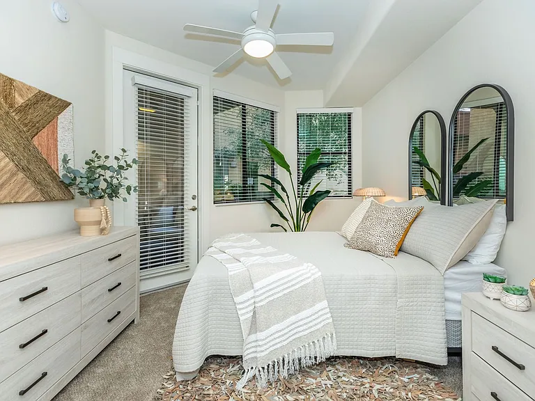 Las Aguas Apartments — Photo 42