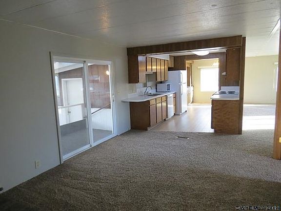 4th image of 905 Riverview Dr