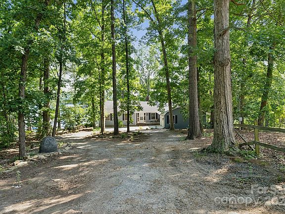 2nd image of 7989 Redbird Ln