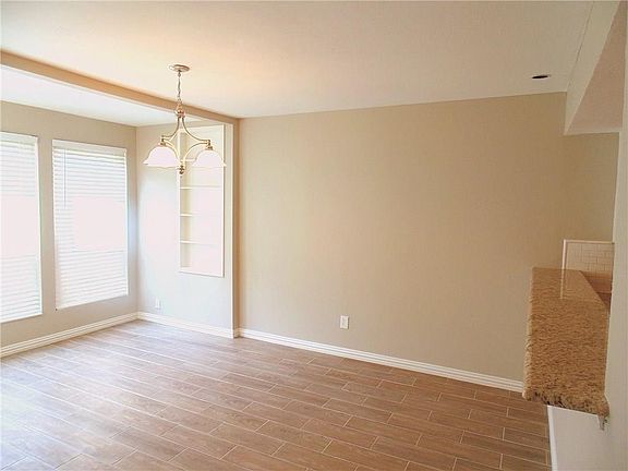 2nd image of 2978 Country Place Cir