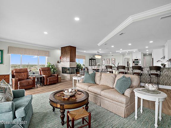 5th image of 650 N Atlantic Ave Penthouse 2
