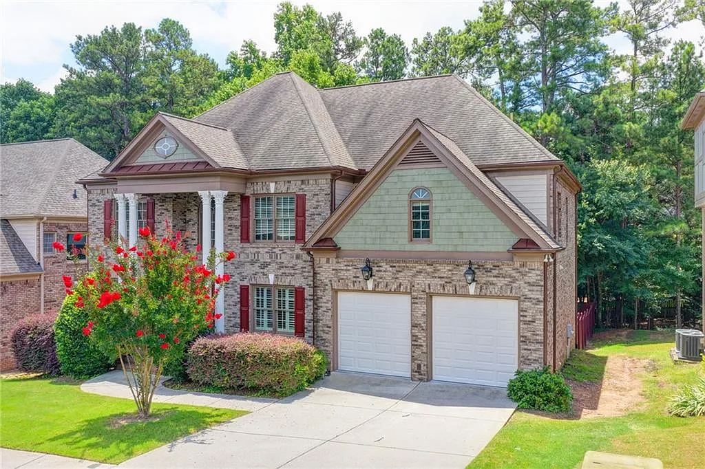 5 bed, 4.0 bath, 3600 sqft, $4,699 — Photo 2