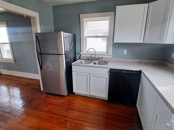5th image of 817 W Marion St